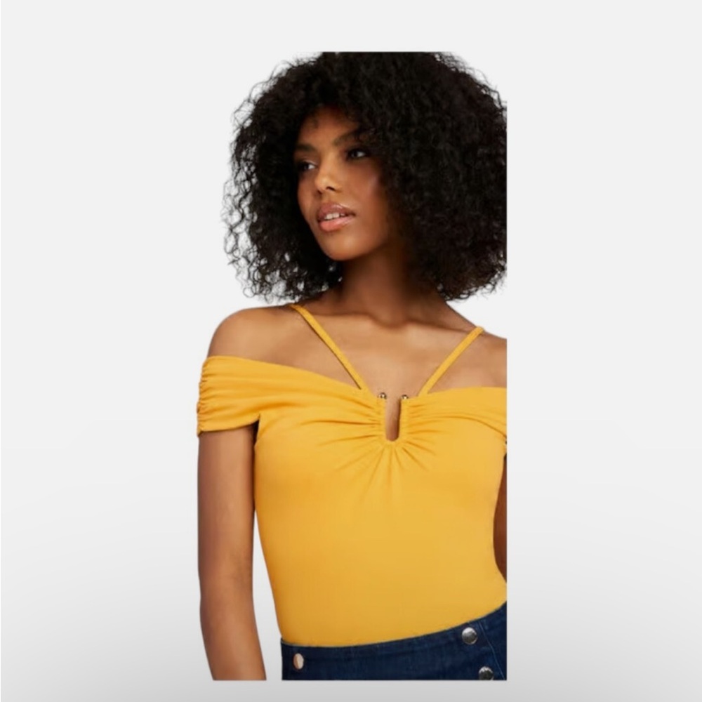Bebe Off Shoulder Ring Detail Top - MANGO
